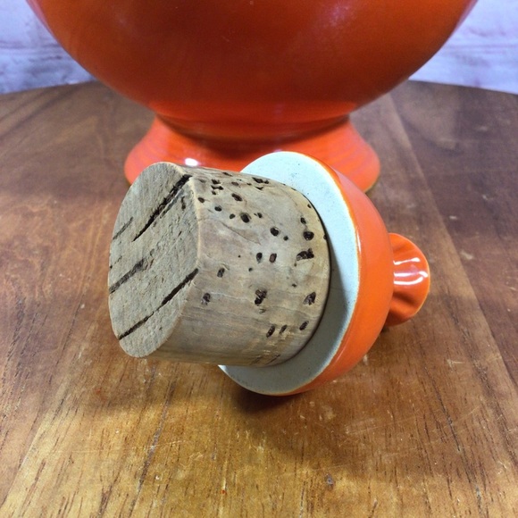 Vintage Fiestaware Original Red Carafe with Corked Lid - Picture 13 of 14